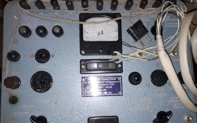 Установка ІПУ-01М для перевірки вимірювальних приладів - фото № 1