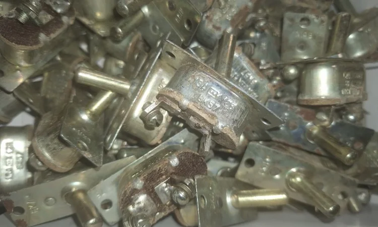 Вимикач ВК-57 для тракторів Кіровець - фото № 1