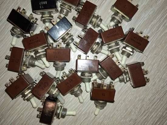 Тумблер Т3 для електричних схем - фото № 1