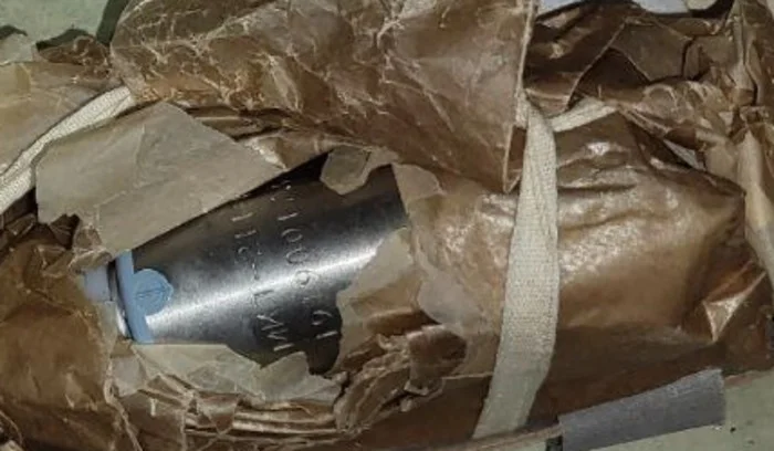 Электромагнитный клапан МКТ-211А без топливного корпуса - фото № 1