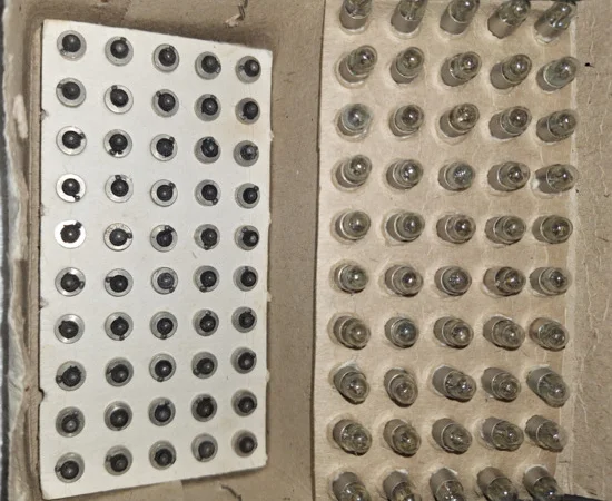 Лампа самолетная СМ-28-0.05 S6s/10 в продаже - фото № 1