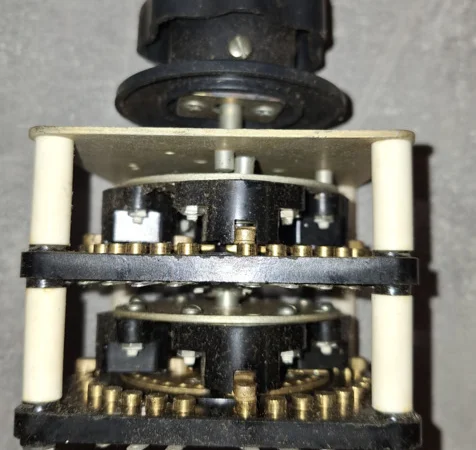 Перемикач ПП-36-24 для управління системами - фото № 1