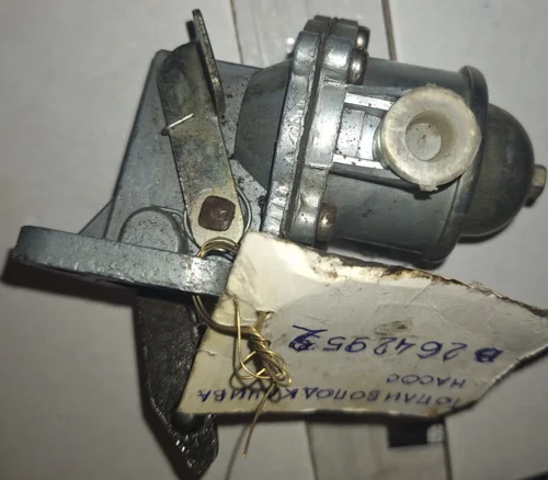 Паливопідкачуючий насос В2642952 у продажу - фото № 1