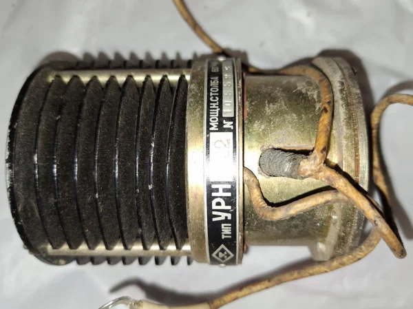 Регулятор напруги УРН-423У3 та УРН-422 у продажу - фото № 1