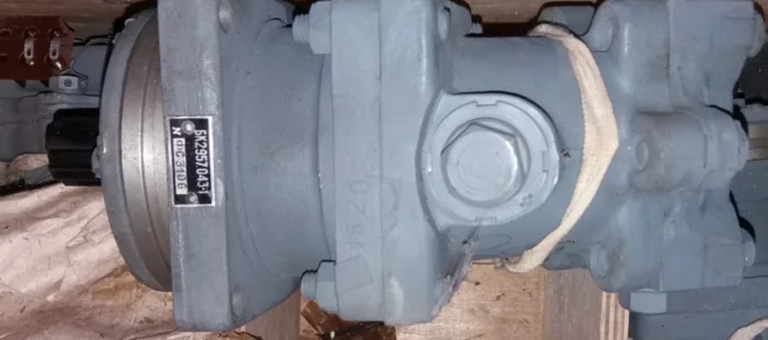 Гідронасоси різних моделей у продажу - фото № 1