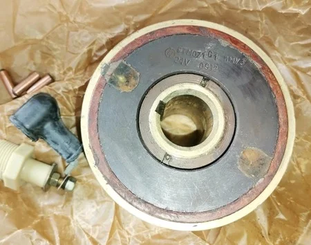 Муфта ЭТМ-071 с1 24в для верстатного оборудования - фото № 1