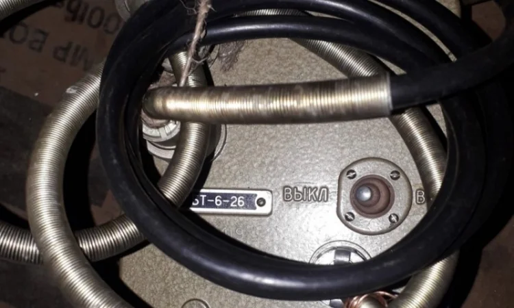 Блок питания БТ-6-26 для сельхоз техники - фото № 1