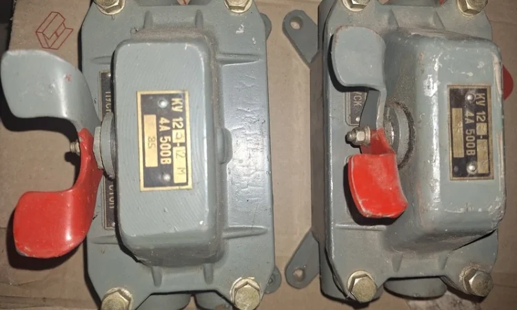 Кнопковый пост управления КУ 123-12М - фото № 1