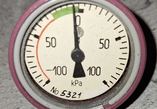 Мановакуумметр МВ-1/4 для фільтра масляного ГСТ - фото № 1