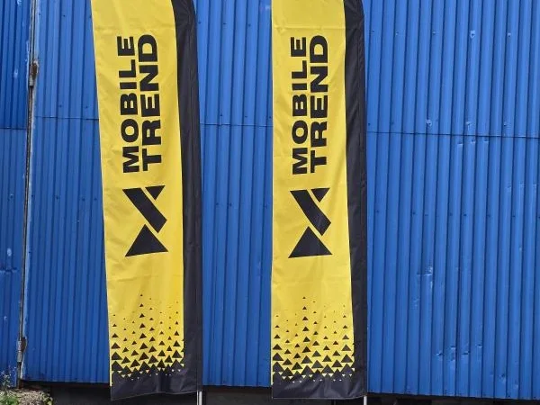 Мобільні прапори-віндери для реклами вашого бізнесу - фото № 1