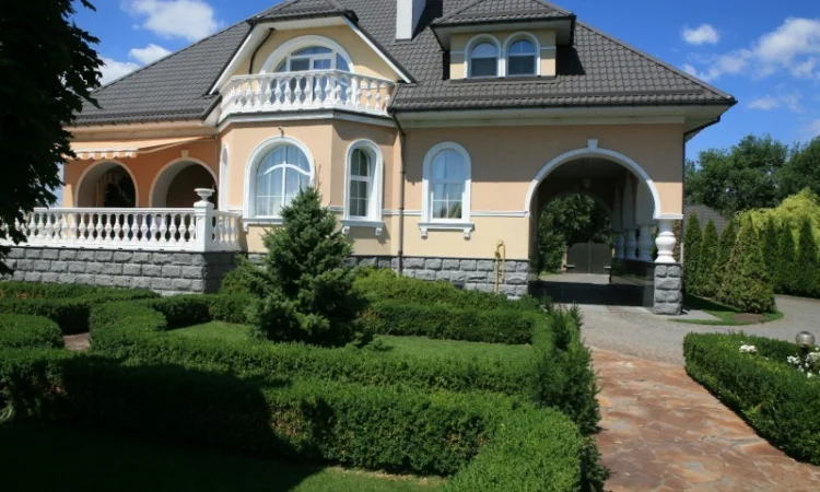 Элитное домовладение с бассейном и сауной в г. Черкассы - фото № 1