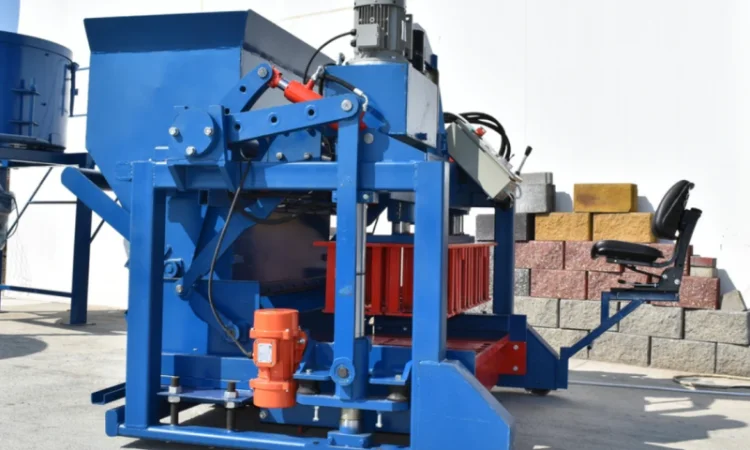 Мобільний вібропрес Svemlo SUMAB 2800 для виробництва бетонних блоків - фото № 17