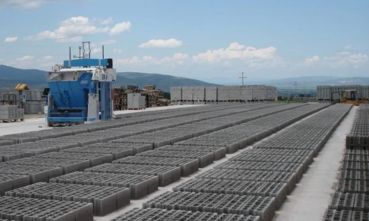 Мобільний вібропрес Svemlo SUMAB 2800 для виробництва бетонних блоків - фото № 13