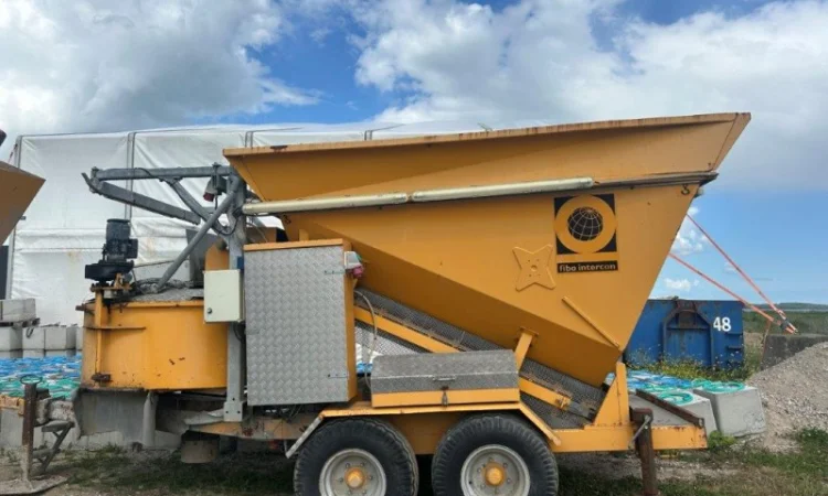 Б/в мобильный БСУ Fibo Intercon 15 м3/час с цементным силосом - фото № 1