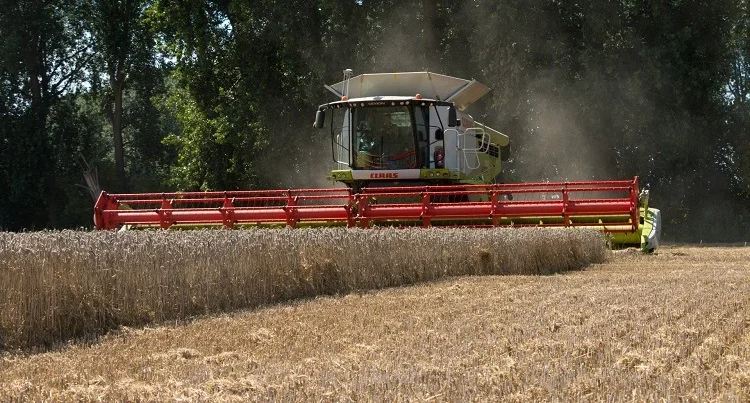 Потрібна оренда комбайна для збору врожаю - фото № 1