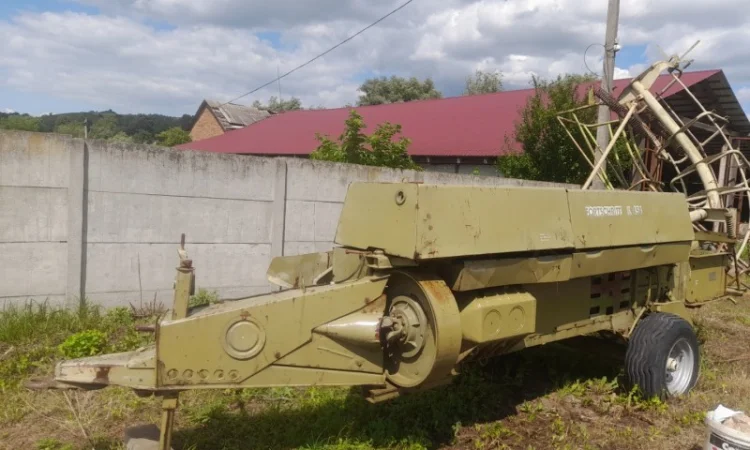 Продам прес-підбирач тюкпрес Fortschritt K-454 стан нового - фото № 8