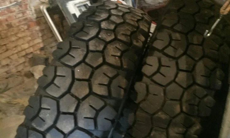 Скаты шины R24 14 на различную спецтехнику продажа в Украине - фото № 3