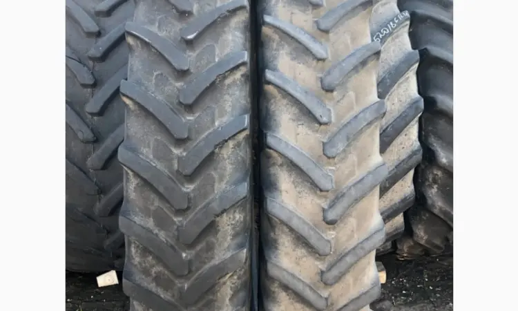 Шины 320/90R54 (12.4R54) Michelin для обприскувачей (пара) - фото № 1