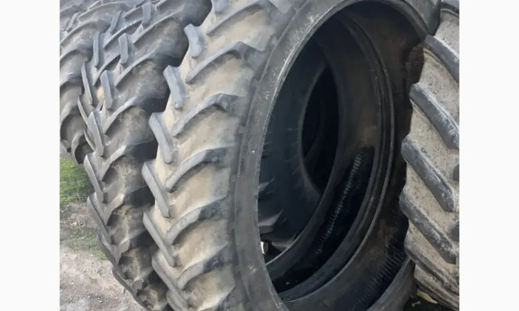 Шины 320/90R54 (12.4R54) Michelin для обприскувачей (пара) - фото № 2