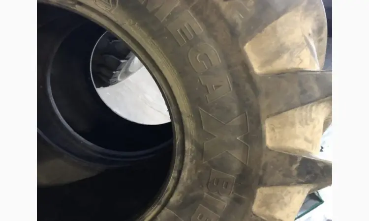 Шины Michelin 800/65R32 для комбайнов - фото № 7