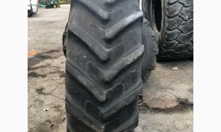16.9R30 (420/90R30) Michelin для тракторов и сельскохозяйственной техники - фото № 1