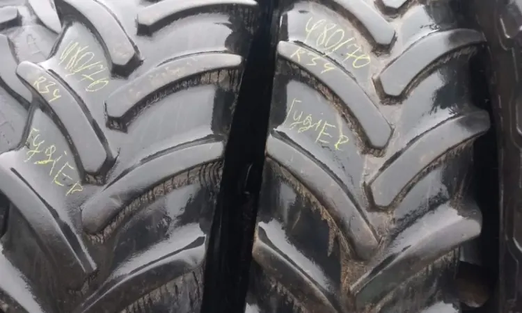 Б/у шина 480/70R30 GoodYear (пара) - фото № 1