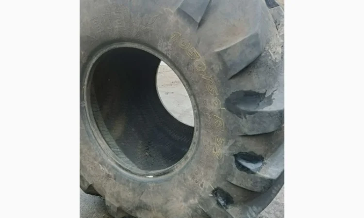 Б/у шина 1050/50R32 Michelin - фото № 2