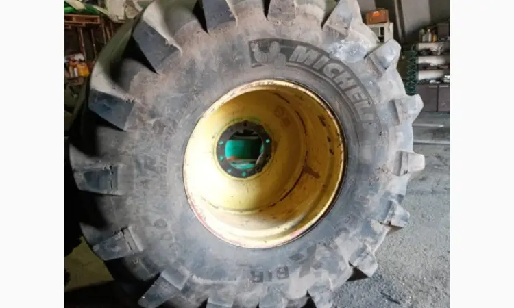 Бу шина 900/60R32 (35.5-R32) Michelin (р32) на комбайн - фото № 5