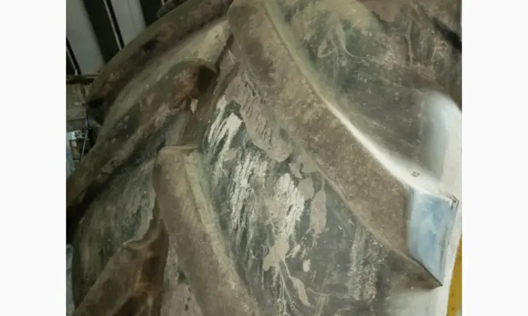 Бу шина 900/60R32 (35.5-R32) Michelin (р32) на комбайн - фото № 6