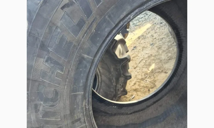 Бу шина 800/65r32 (30.5р32) michelin - фото № 5