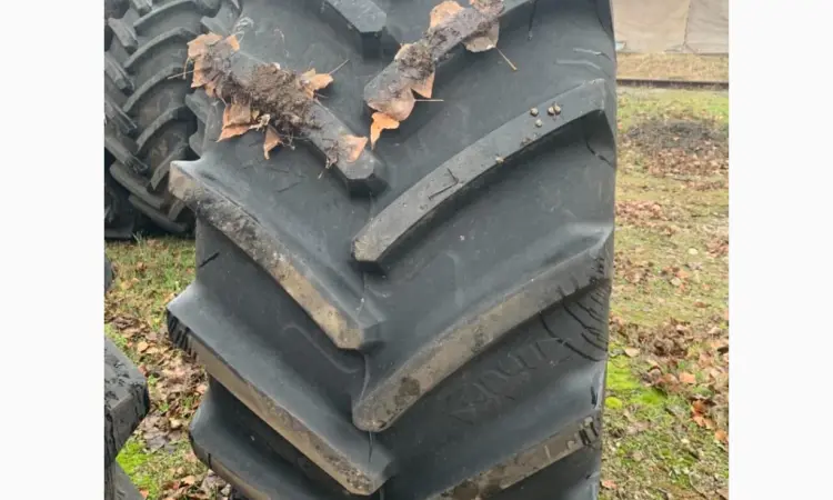 Бу шина 900/60r32 uniglory - фото № 1