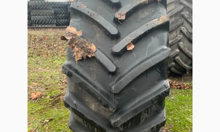 Бу шина 900/60r32 uniglory - фото № 3