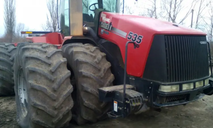 Шина 900/60R32 (35 - фото № 1