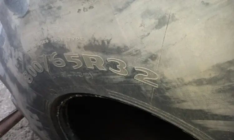 Бу шина 800/65R32 (30.5р32) GoodYear - фото № 4