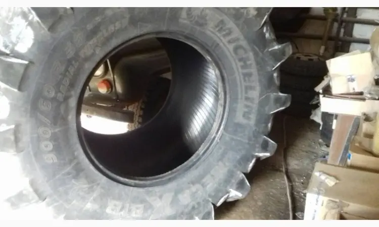 Б/у шина 900/60R32 (35.5R32) Michelin - фото № 2