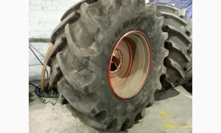 Б/у шина 800/65R32 Good Year USA - фото № 3