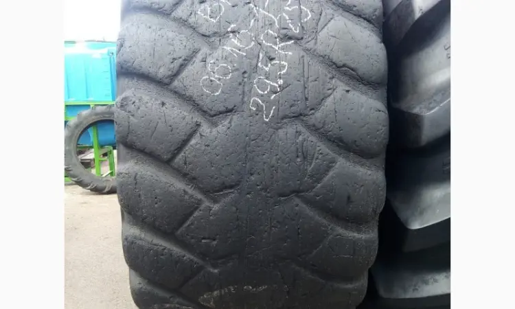 Шина для погрузчика Bridgestone 29 - фото № 4