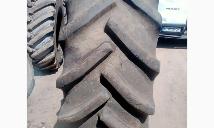 Бу шина 650/70r32 Goodyear - фото № 1