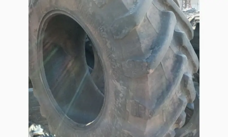 Бу шина 710/75R42 Michelin (пара) Днепр на трактор Fendt John Deer - фото № 7