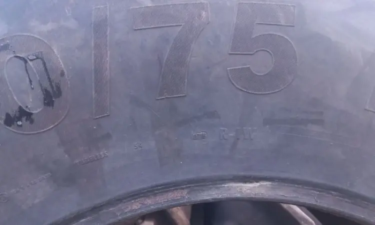 Бу шина 710/75R42Mitas - фото № 2