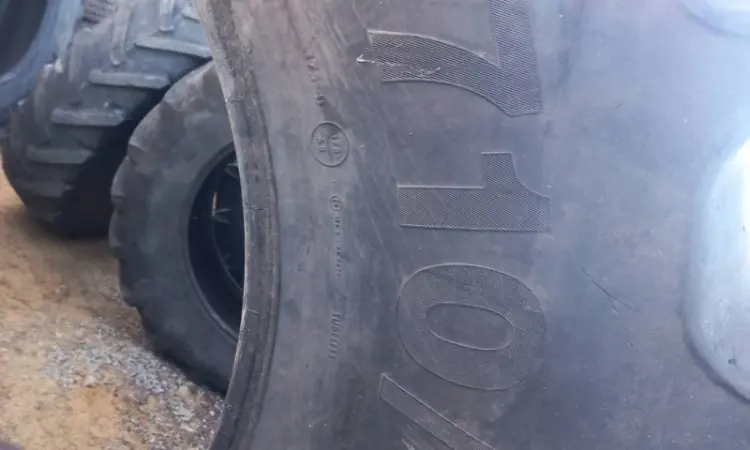 Бу шина 710/75R42Mitas - фото № 4