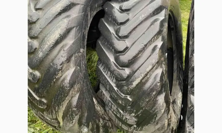 Бу шина 16.9r28 (16.9-28) goodyear - фото № 1