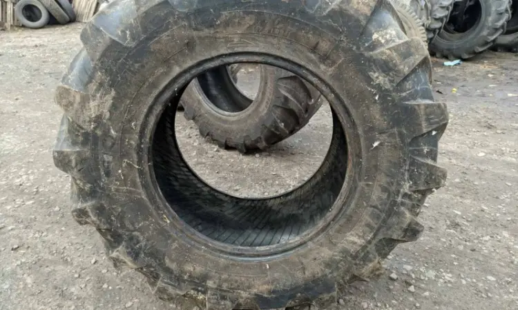 Бу шина 17.5R24 (460/70R24) Michelin XCML на маниту телескопический погрузчик - фото № 12