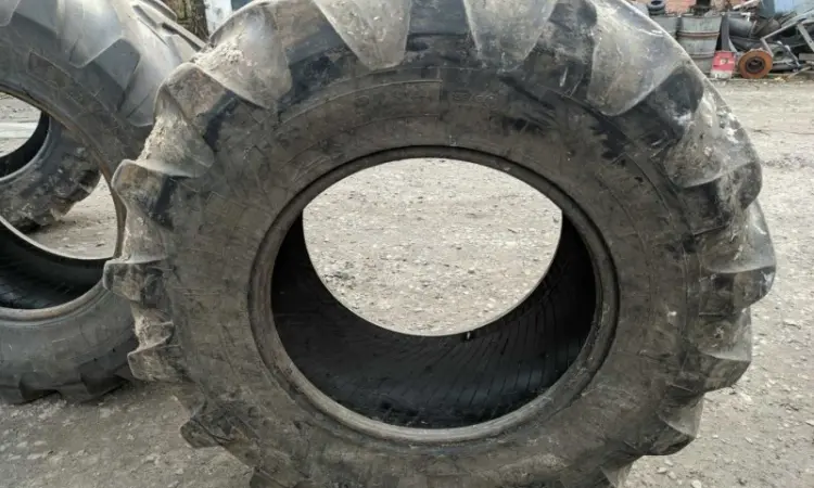 Бу шина 17.5R24 (460/70R24) Michelin XCML на маниту телескопический погрузчик - фото № 6
