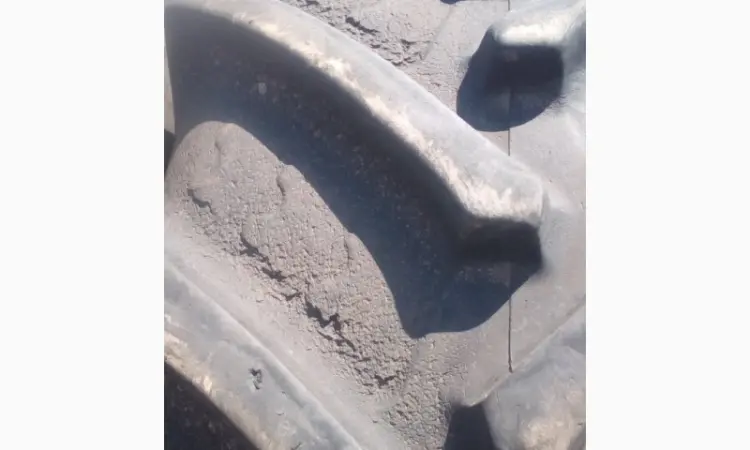 Бу шина 710/70R38 (28-R38) BKT - фото № 1