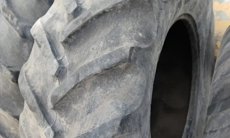 Бу шина 540/65R30 и 710/70R38 GoodYear Firestone для трактора John Deer - фото № 1