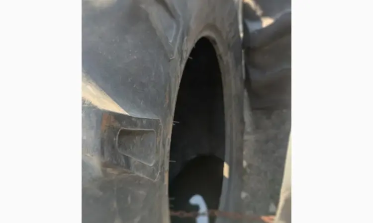 Бу шина 14.9-24 (380/85R24) BKT на трактор - фото № 5