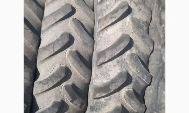 Бу шина на оприскувач 380/105R50 Firestone Тальное - фото № 1