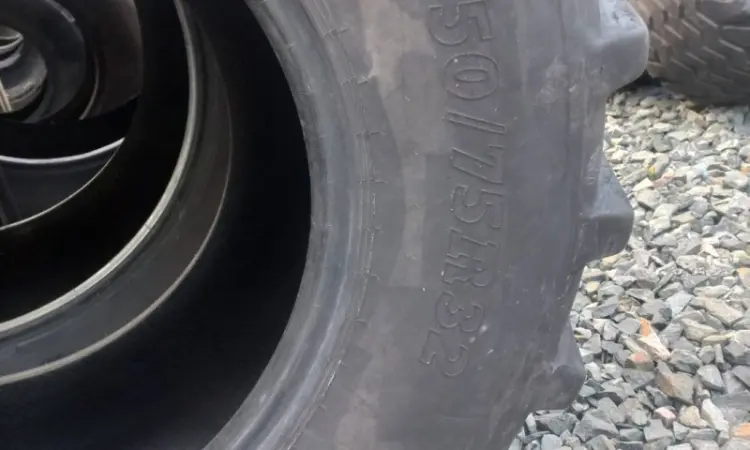 Б-у шина 650/75R32 (24.5-R32) BKT на комбайн - фото № 3