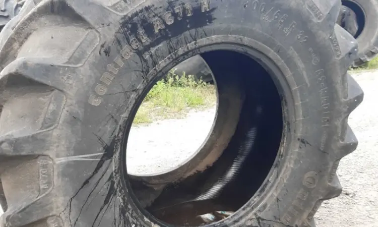Бу шина 800/65R32 (30.5-R32) Continental - фото № 2